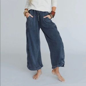 SO COMFY WIDE LEG PANT